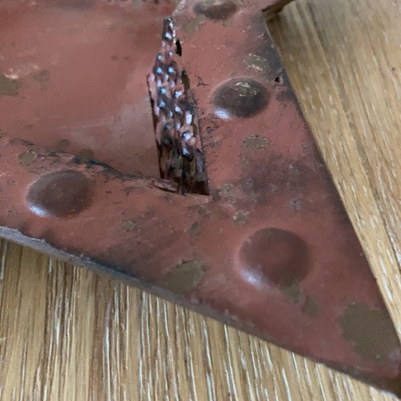 Metal distressed star tin, red - Picture 3 of 4